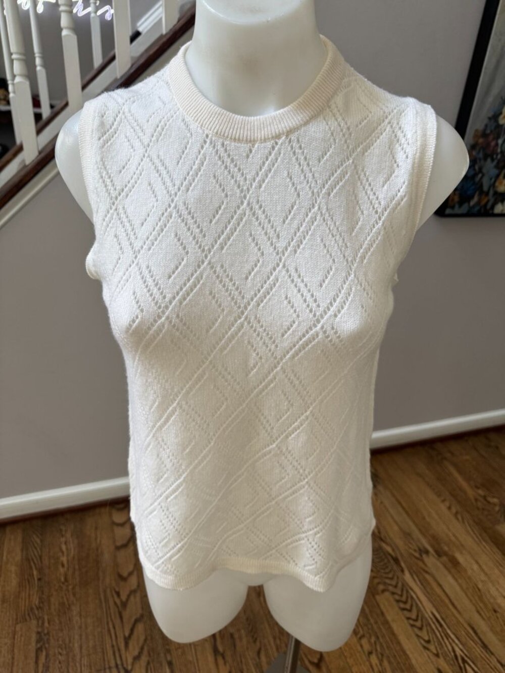 Johnstons of Elgin 100% Cashmere Pointelle Knit Tank Sweater White XS